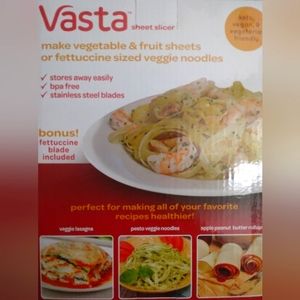 Vegetable slicer W Fetticcine Blade Keto Vegan friendly